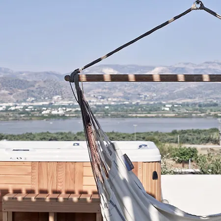Naxian Utopia Luxury Στελίδα