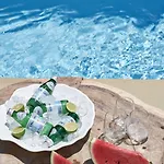 Naxian Utopia Luxury Στελίδα