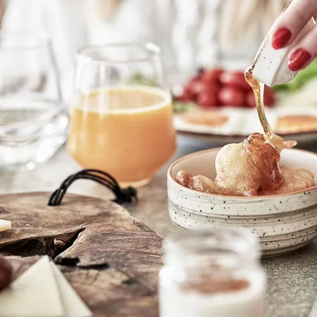 Naxian Utopia Luxury & فندق