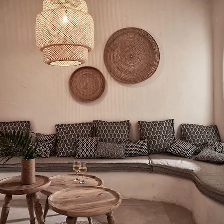 Naxian Utopia Luxury